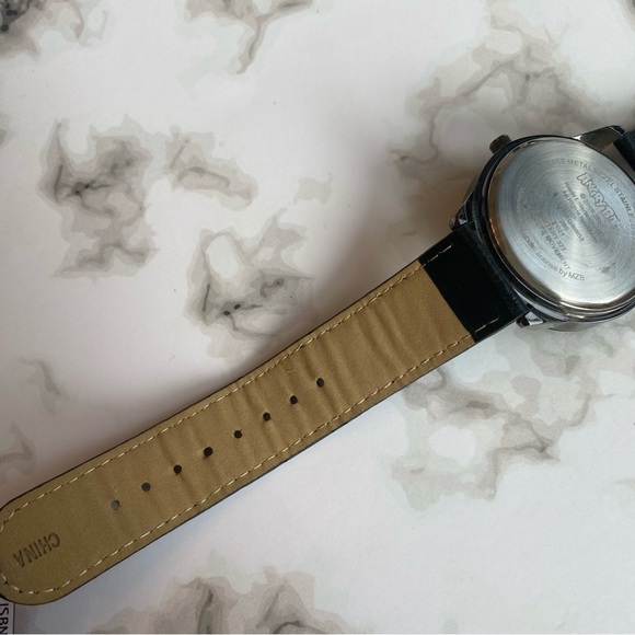 Unisex Angry Birds Black Faux Leather Wrist Watch - Picture 10 of 11